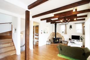 グリーンスタイル 建築実例 新築 デザイン 南仏風 暖炉 リビング
