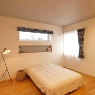 グリーンスタイル 新潟市 建築実例 インナーガレージ デザイン 寝室