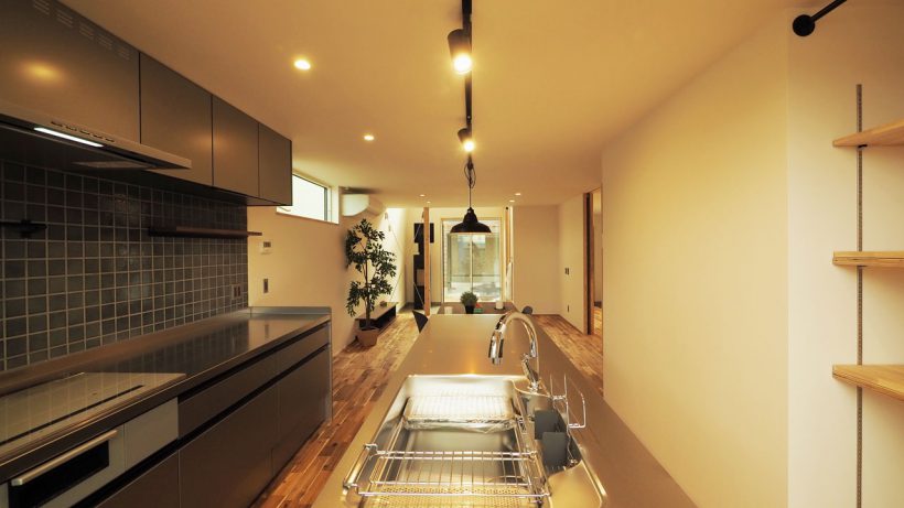 グリーンスタイル 新潟市 建築実例 変形地 住宅 デザイン キッチン