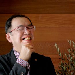 設計士 朝野