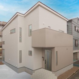 グリーンスタイルの完成見学会です。新潟駅近くの利便性の良い敷地に建てた、吹き抜けが特徴のお家。是非ご覧ください。