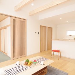 将来平屋　完成見学会　リビング　座卓　タタミ　和室