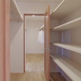 佐渡市完成見学会 ピアノとスキップフロアの家 クローゼット