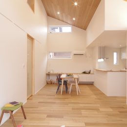 平屋の家づくり空間美、重厚感 完成見学会開催