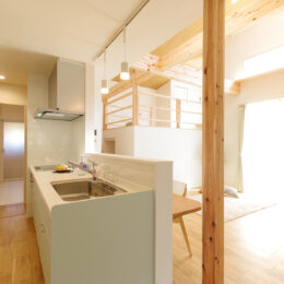 グリーンスタイル 新潟市 建築実例 平屋 インテリア デザイン リビング キッチン