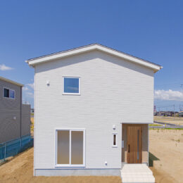 グリーンスタイル 長岡市 見学会 建築実例 外観 白いお家 白い外壁