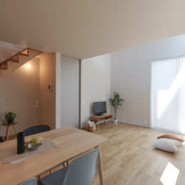 グリーンスタイル 長岡市 建築実例 デザイン住宅 リビング吹抜