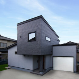 グリーンスタイル 新潟市 建築実例 平屋 インテリア デザイン 外観 旗竿地
