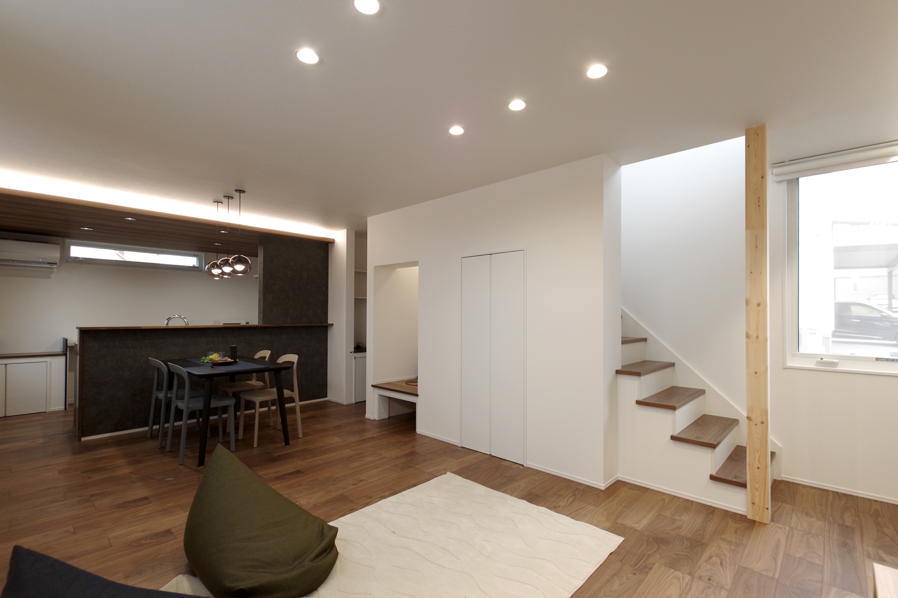 リビング ヌック 小上がり 階段