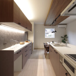 キッチン カップボード