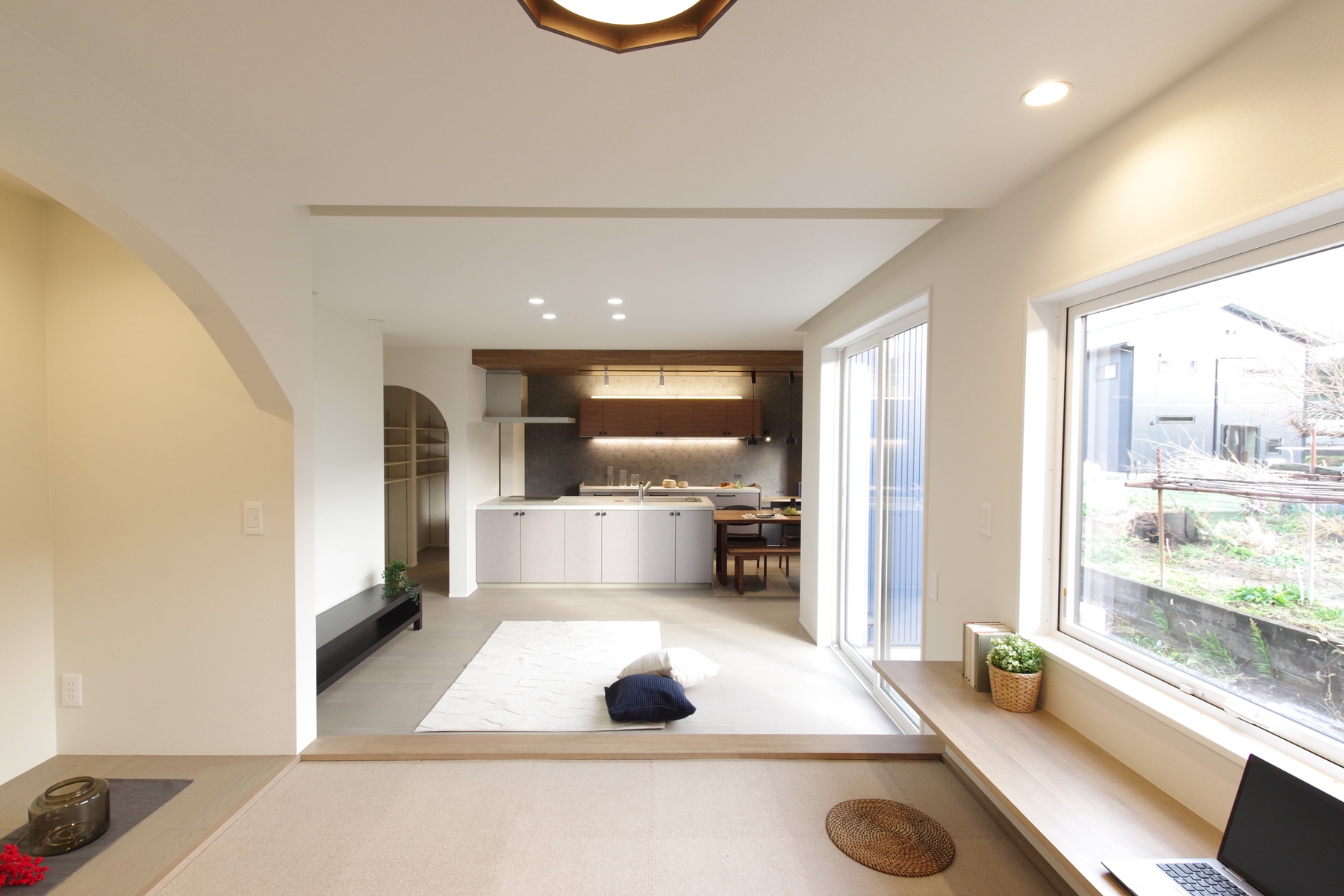 LDK リビング ダイニング 畳コーナー キッチン