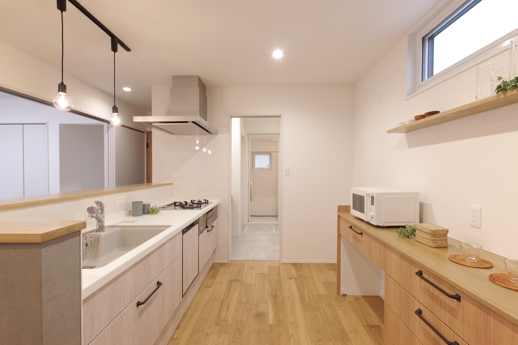 キッチン カップボード