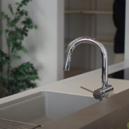 グリーンスタイル 長岡市 新潟市 建築実例 見学会  キッチン グースネック 水栓